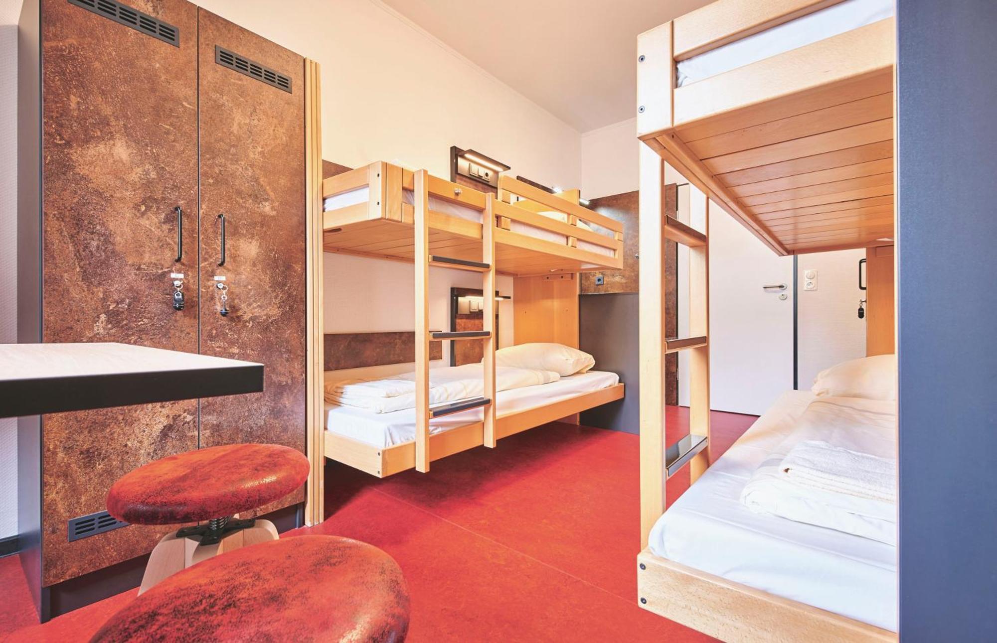 Djh Jugendgaestehaus Adolph Kolping Dortmund Luaran gambar
