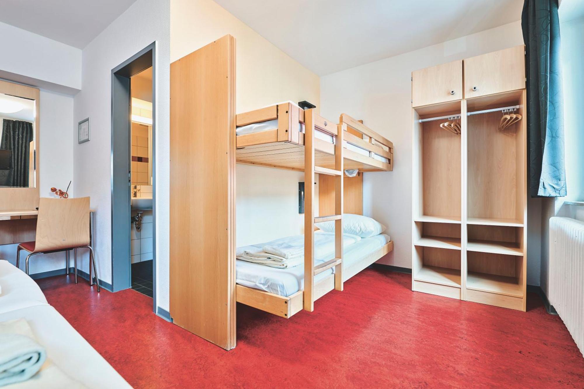 Djh Jugendgaestehaus Adolph Kolping Dortmund Luaran gambar