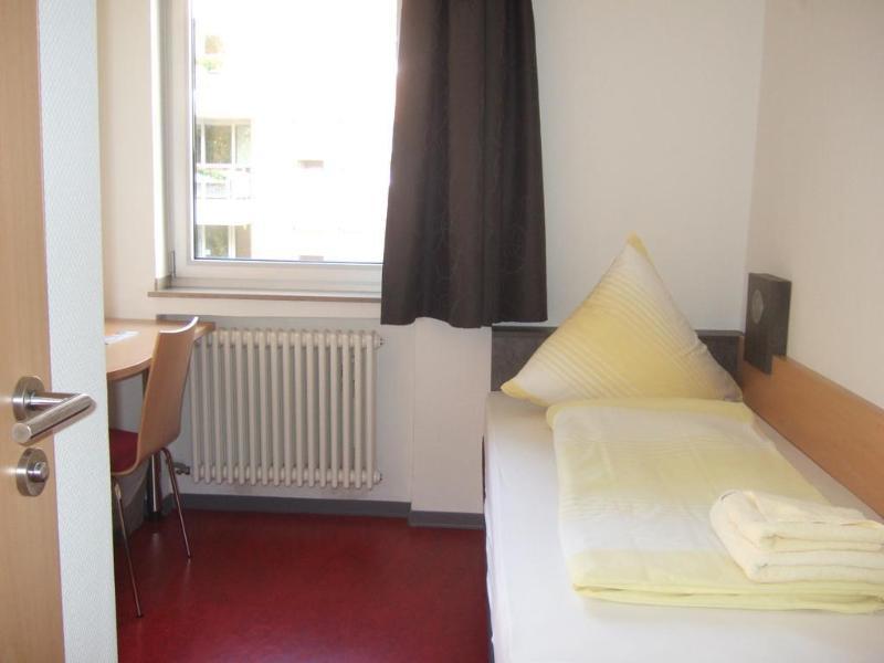 Djh Jugendgaestehaus Adolph Kolping Dortmund Luaran gambar